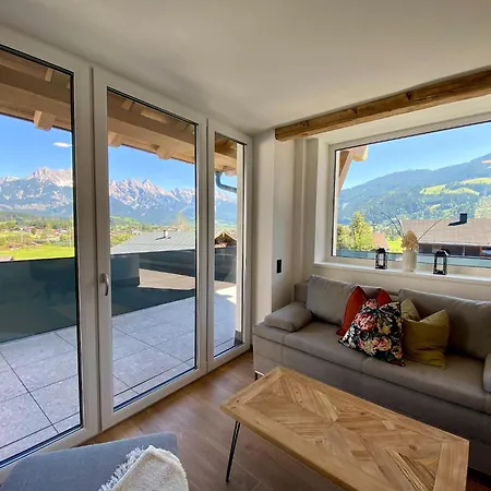 Schnurr-bartl With Panoramic View Apartment