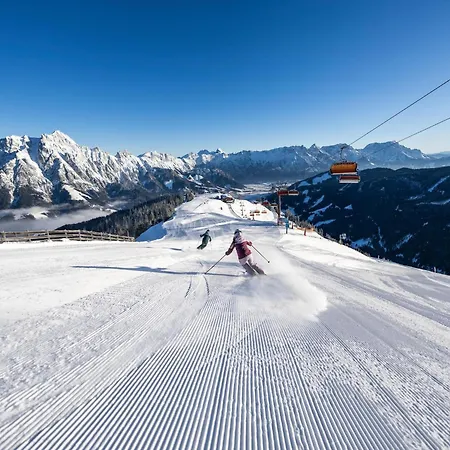 Daire In Near Slopes