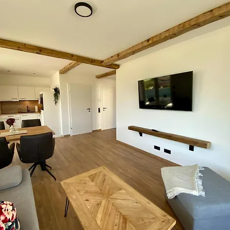 In Near Slopes * 萨菲登安斯泰内嫩米尔